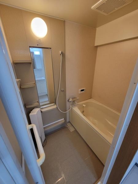 コープ野村南流山壱番街2号棟のバス画像