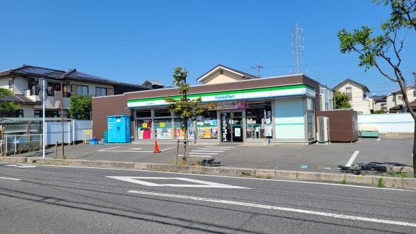 流山市三輪野山1丁目の新築一戸建のコンビニ画像