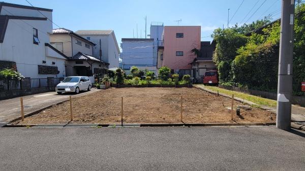 流山市三輪野山1丁目の新築一戸建の前面道路含む現地写真画像
