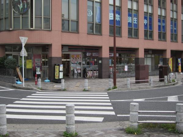グリーンパーク南流山駅前のコンビニ画像