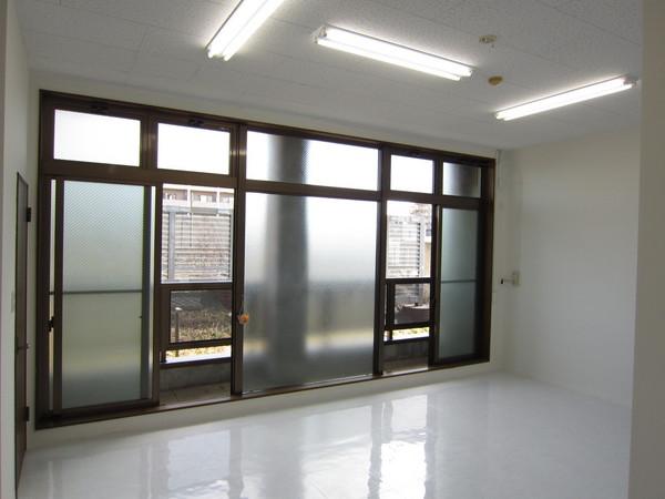 旭ビルの洋室画像