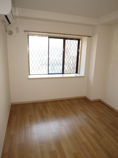 流山サンテラスの洋室画像