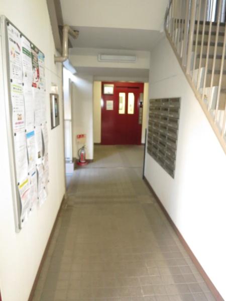 新松戸サンライトパストラル五番街C棟のエントランス画像