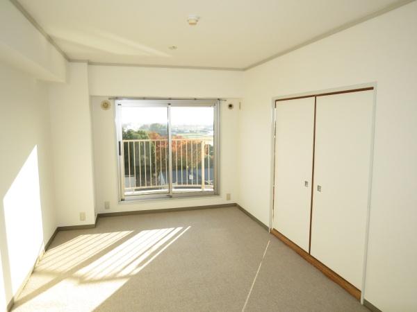 新松戸サンライトパストラル五番街C棟のリビング画像