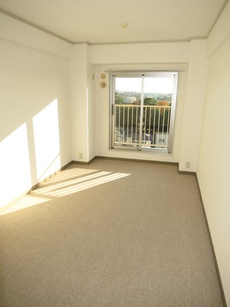 新松戸サンライトパストラル五番街C棟の洋室画像