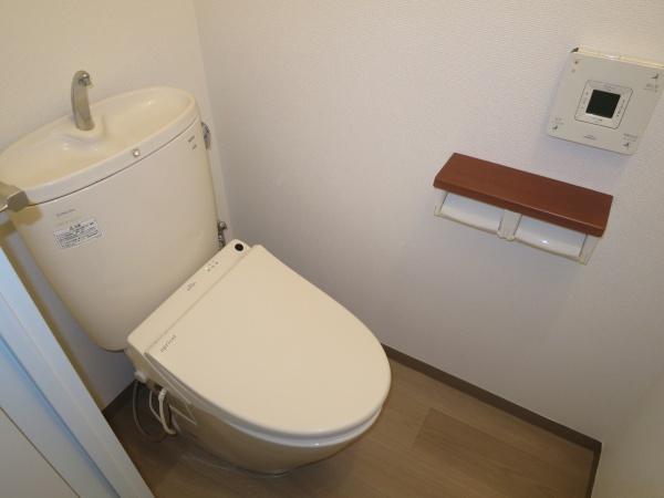 新松戸サンライトパストラル五番街C棟のトイレ画像