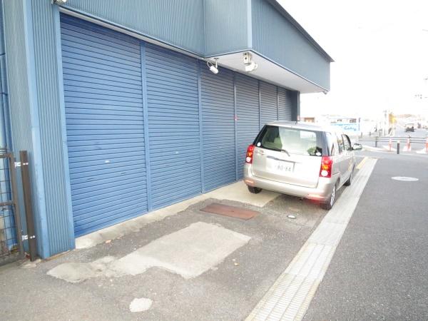 南流山ベースの駐車場画像