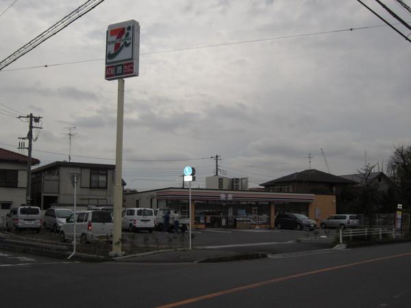 伸晃ハイツ１のコンビニ画像