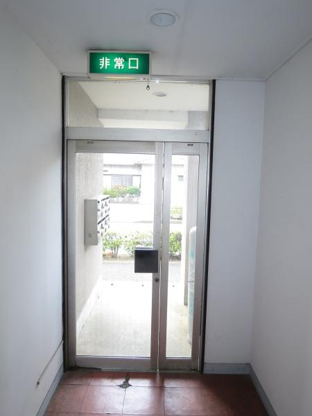 依田マンションの玄関画像