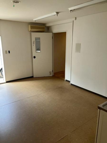 長曽根町　北村様店舗のリビング画像