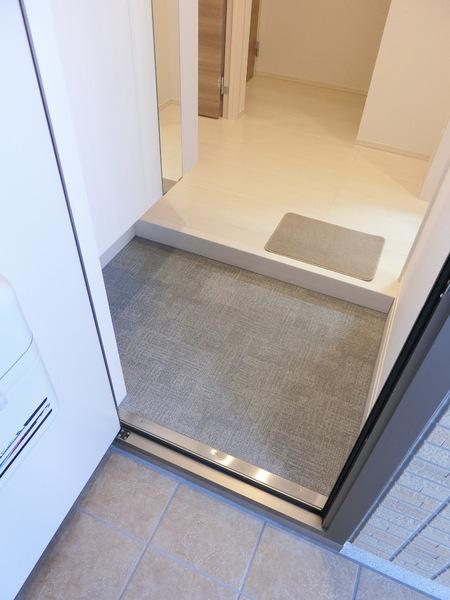 ラヴィベル彦根の玄関画像