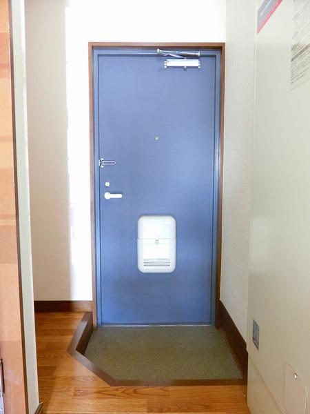 エンゼルプラザ彦根2の玄関画像