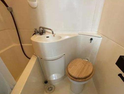 ラピス本町のトイレ画像