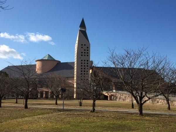 アーツ八坂の大学画像