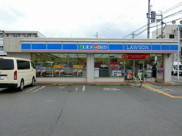 ロッソ後三条のコンビニ画像
