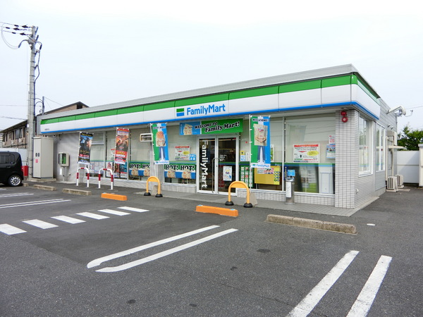 リベラル南彦根のコンビニ画像