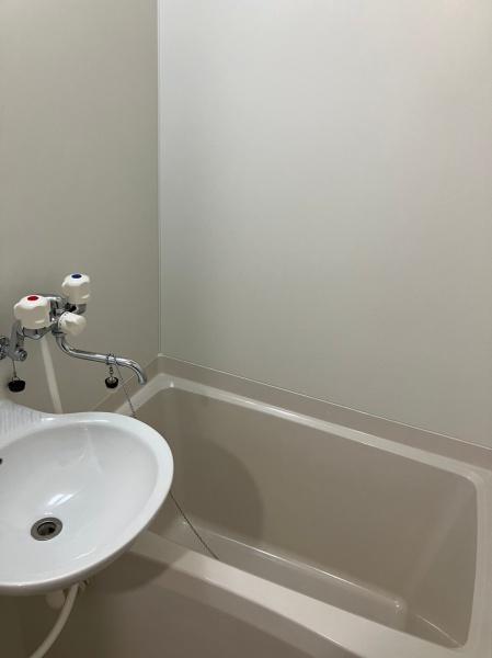 リベラル南彦根のバス画像