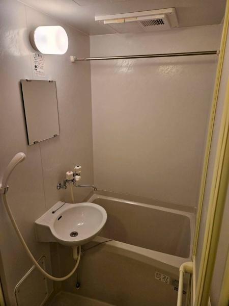 リベラル南彦根のバス画像