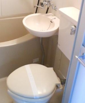 彦根市大藪町のアパートのトイレ画像