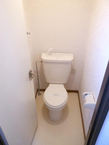 アベニュー芹川のトイレ画像