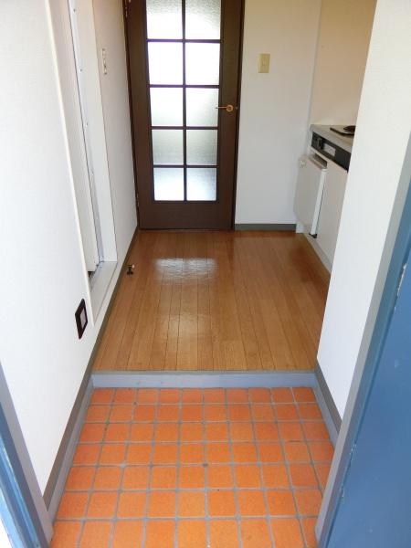 ホワイトハイツの玄関画像