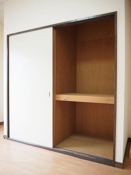 メゾン谷沢1の収納画像