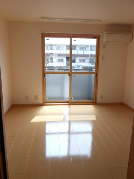 サンローズ　Ａ棟の洋室画像