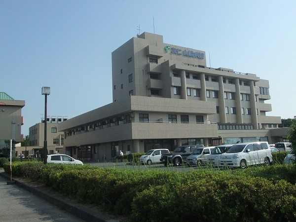 彦根市竹ケ鼻町のマンションの病院画像