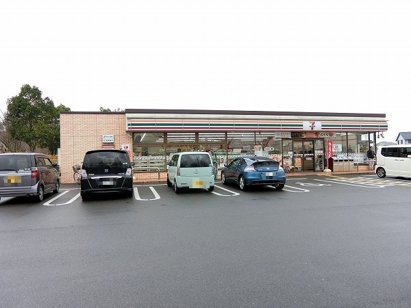 彦根市竹ケ鼻町のマンションのコンビニ画像