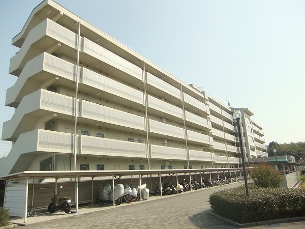 彦根市竹ケ鼻町 マンション