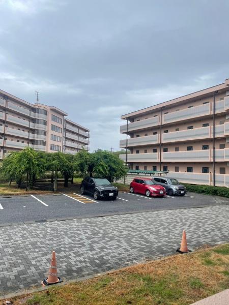 サンタウン竹鼻Bの駐車場画像