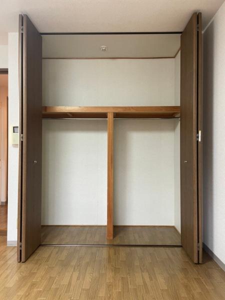 ヴァヤーシェの収納画像