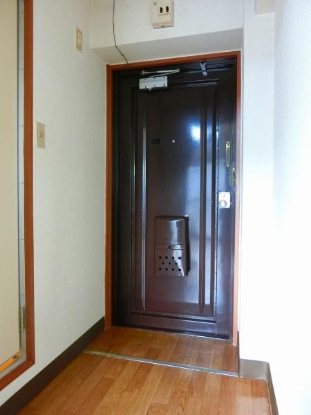 シャトル城町の玄関画像
