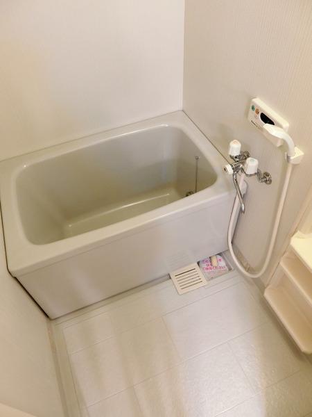 レジデンス・ヒロのバス画像
