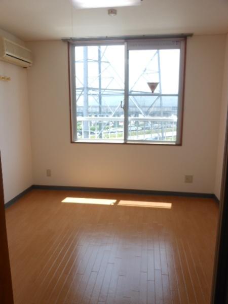 パーチェ近江のリビング画像