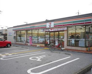 彦根市平田町の事務所のコンビニ画像