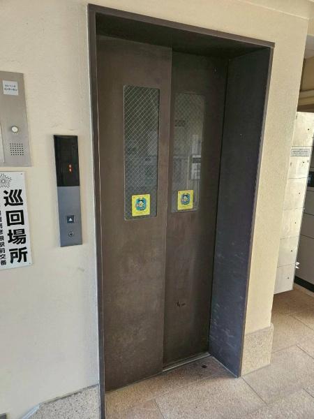 彦根市後三条町の事務所のエントランス画像