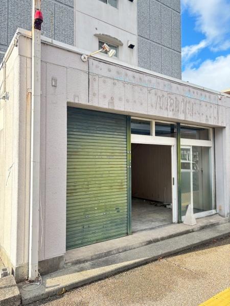 彦根市大藪町の店舗(建物一部)のエントランス画像