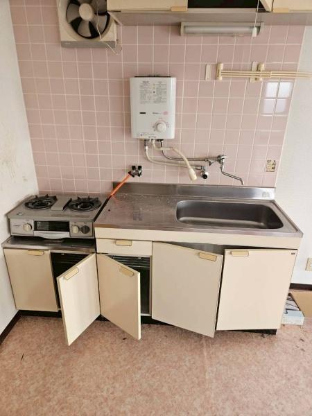 彦根市平田町の住宅付店舗(建物一部)のキッチン画像