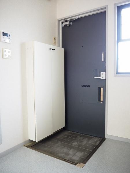 ハイツ川端の玄関画像