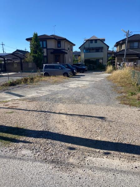 ロッソ後三条の駐車場画像