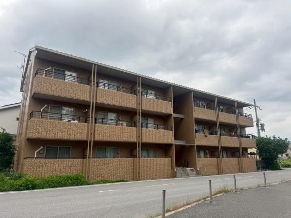 ヴァヤーシェ マンション
