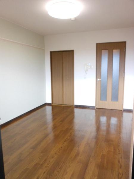 スーリール２番館の洋室画像