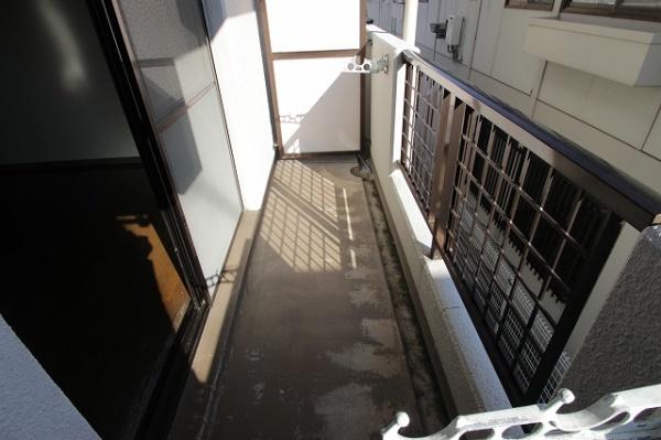 アドニス・ベルロードのバルコニー画像