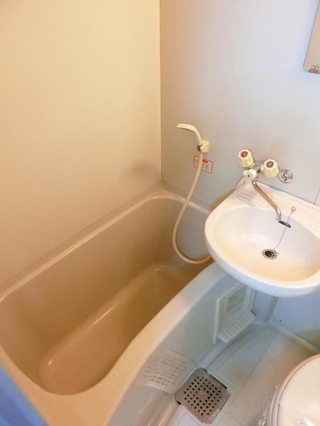 ウイステリアコーポのバス画像