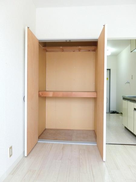 ロイヤル戸賀の収納画像