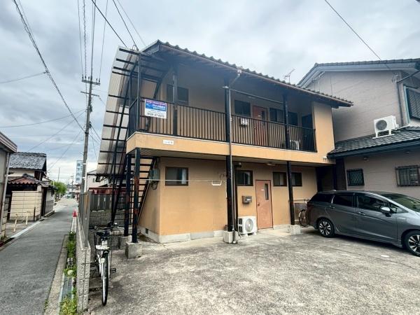 ハイツ山本 アパート