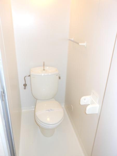 ラポー芹川のトイレ画像