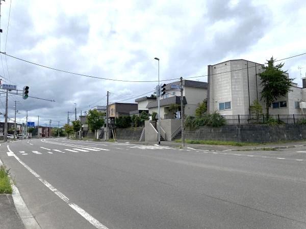 厚別東1条5丁目・土地　角地64.94坪の前面道路含む現地写真画像