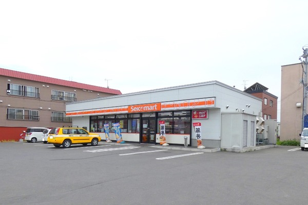 菊水元町２条１丁目・新築戸建⑥号棟のコンビニ画像